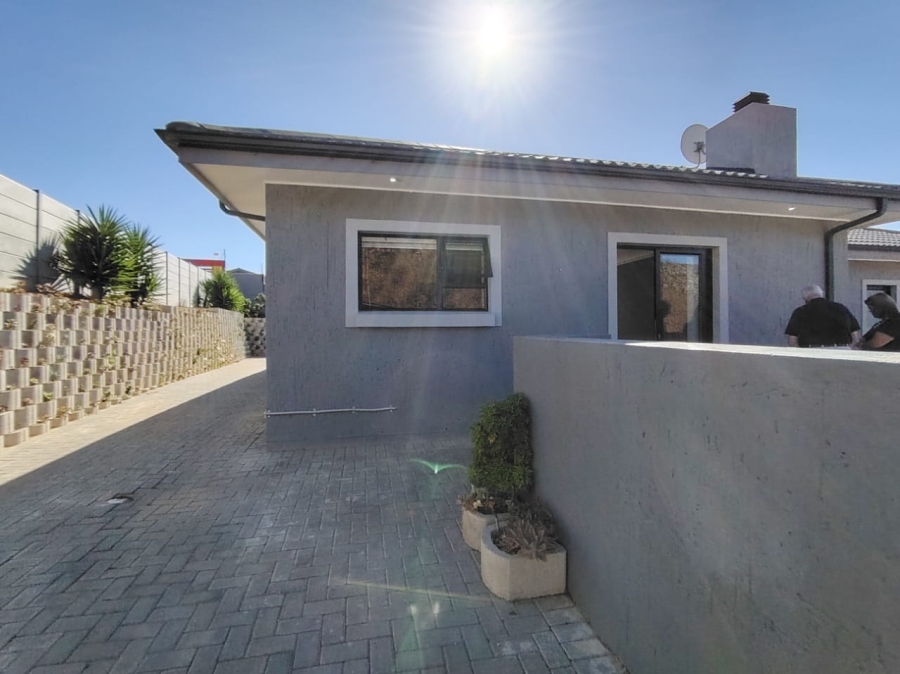 4 Bedroom Property for Sale in Island View Western Cape
